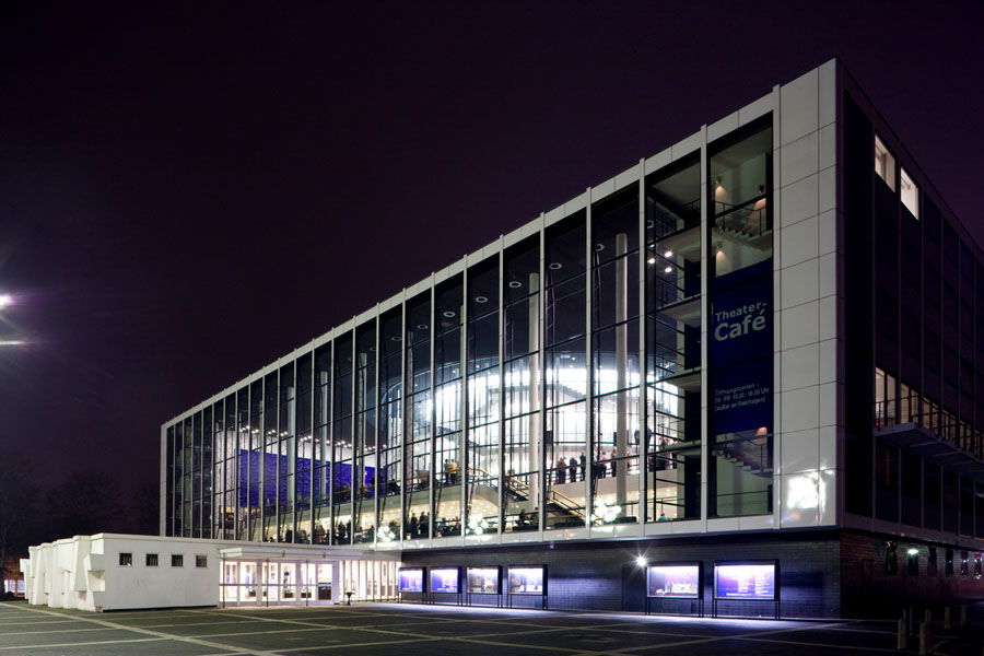 Das Musiktheater bei Nacht